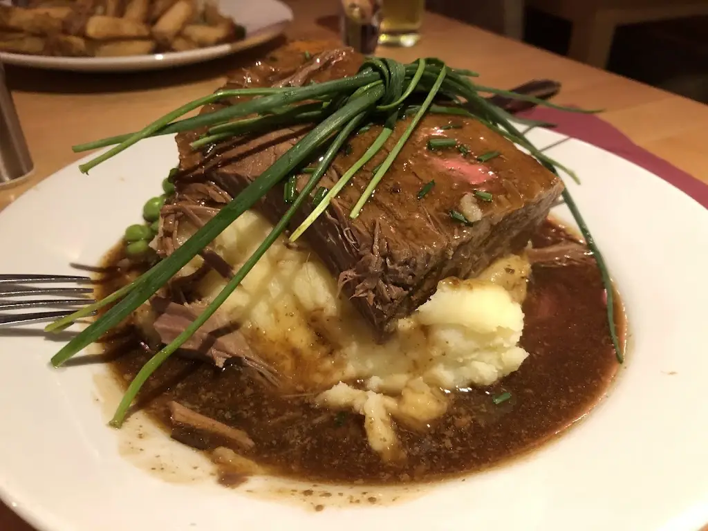 Cellar 62_Llandeilo_slider_image_2