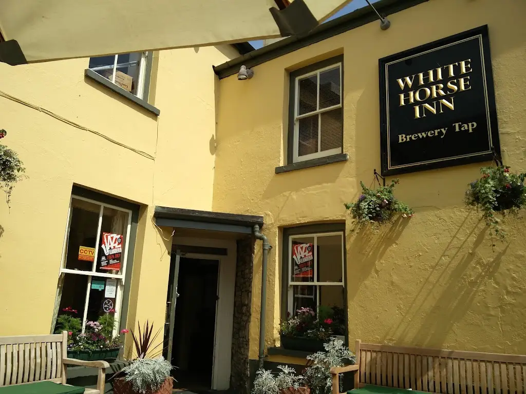 The White Horse ristorante a Llandeilo