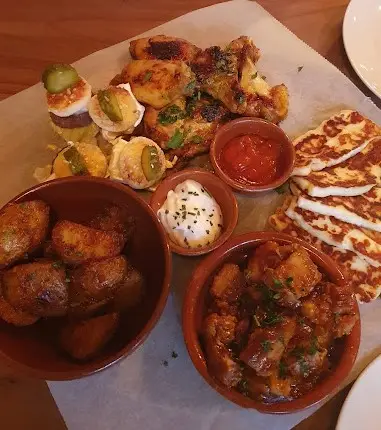 Menu_Flows on Market St_Llandeilo_image_5