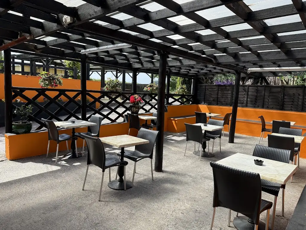 The Cottage Inn, Pentrefelin, Llandeilo_Llandeilo_slider_image_1