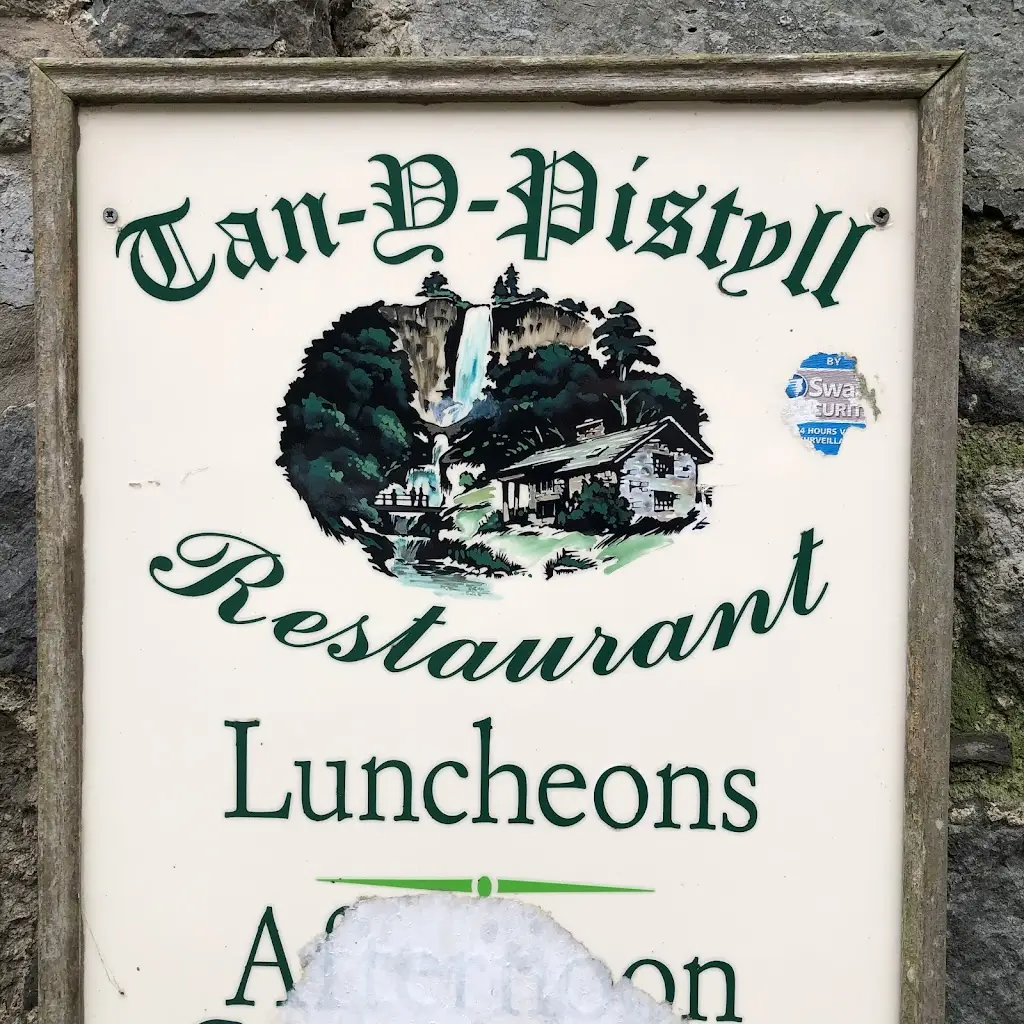 Dr Iain M Hambling_Tan-y-pistyll Restaurant_Llanrhaeadr-ym-Mochnant_recensione