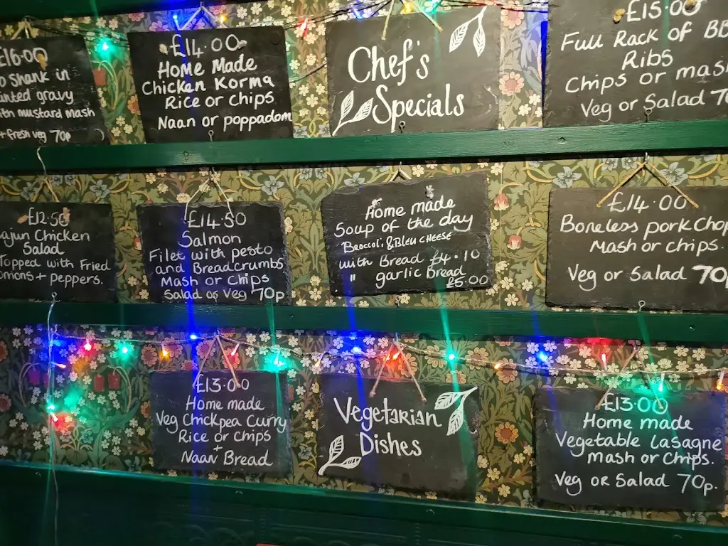 Menu_Y Glyntwrog Inn_Llanrug_image_2