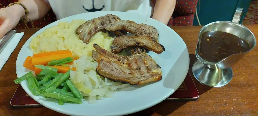 Menu_Y Glyntwrog Inn_Llanrug_image_5