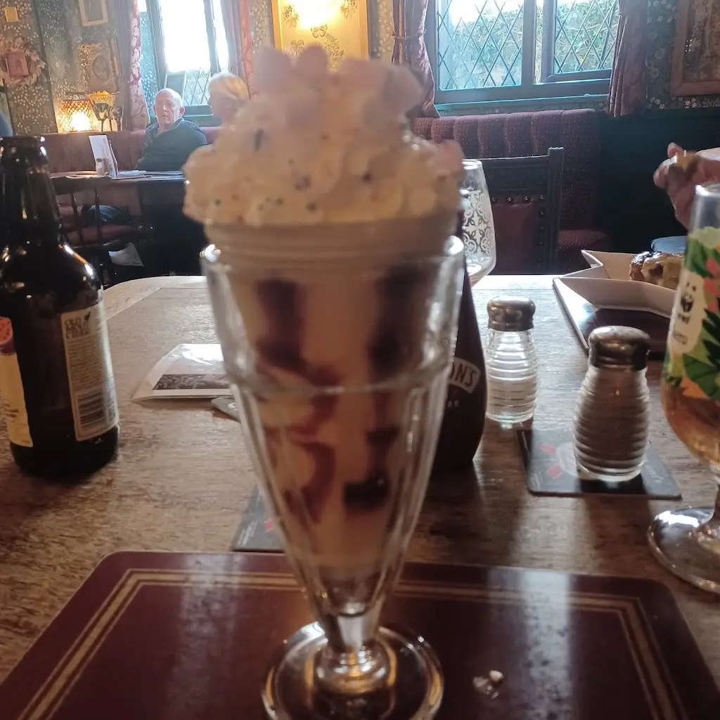 Diane PW_Y Glyntwrog Inn_Llanrug_review
