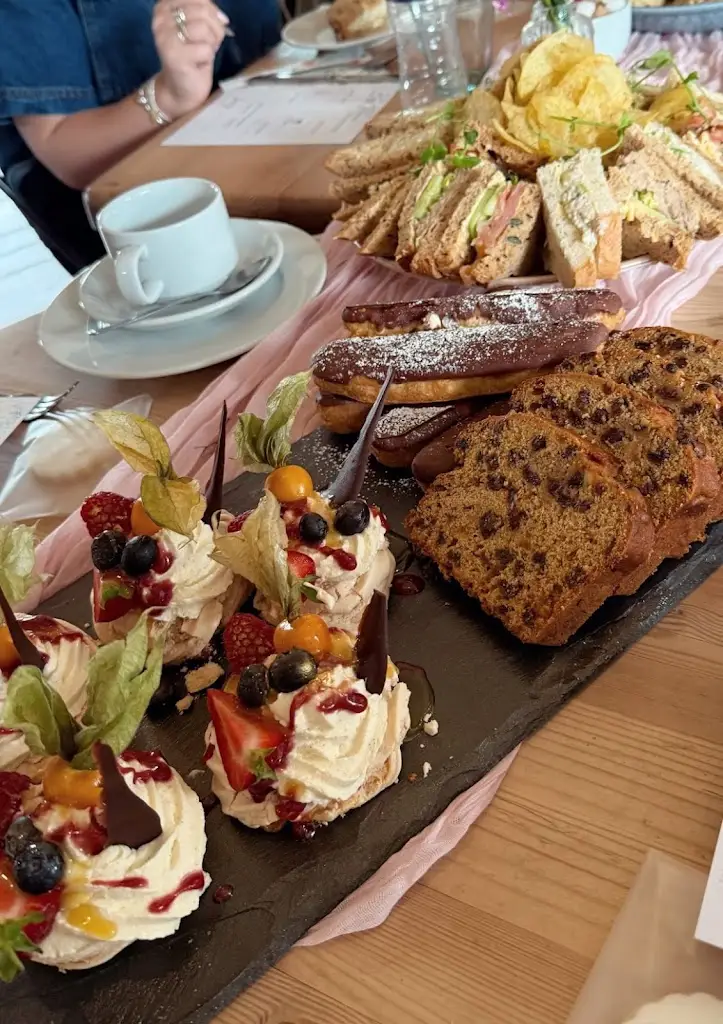 Natalie Florence-Morris_The Mill Bistro Y Felin_Llanrug_review