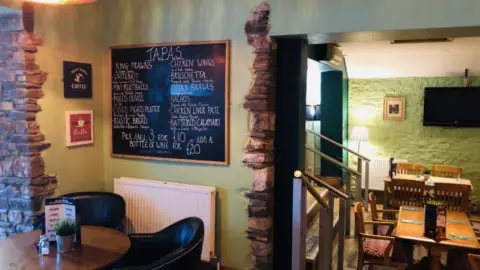 Bryncae Arms restaurant in Llanharan