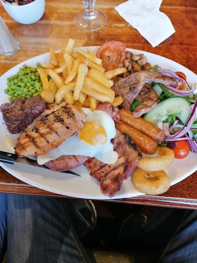 Stephen Witts_The High Corner_Llanharan_review