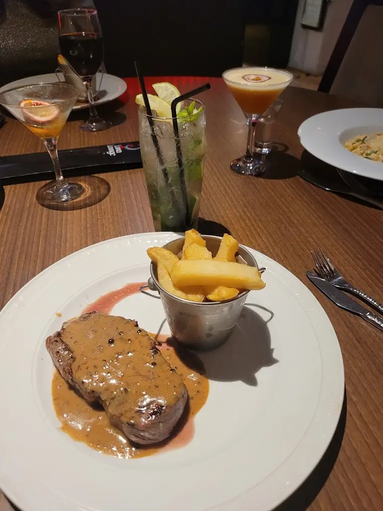 Menu_La Luna_Llanharan_image_7