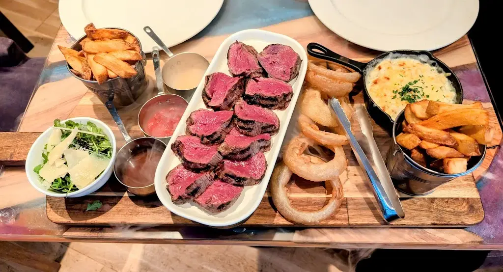 Menu_La Luna_Llanharan_image_8