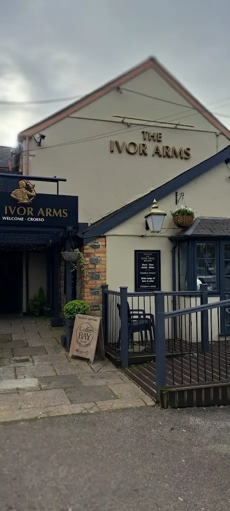 Ivor Arms restaurant à Llanharan