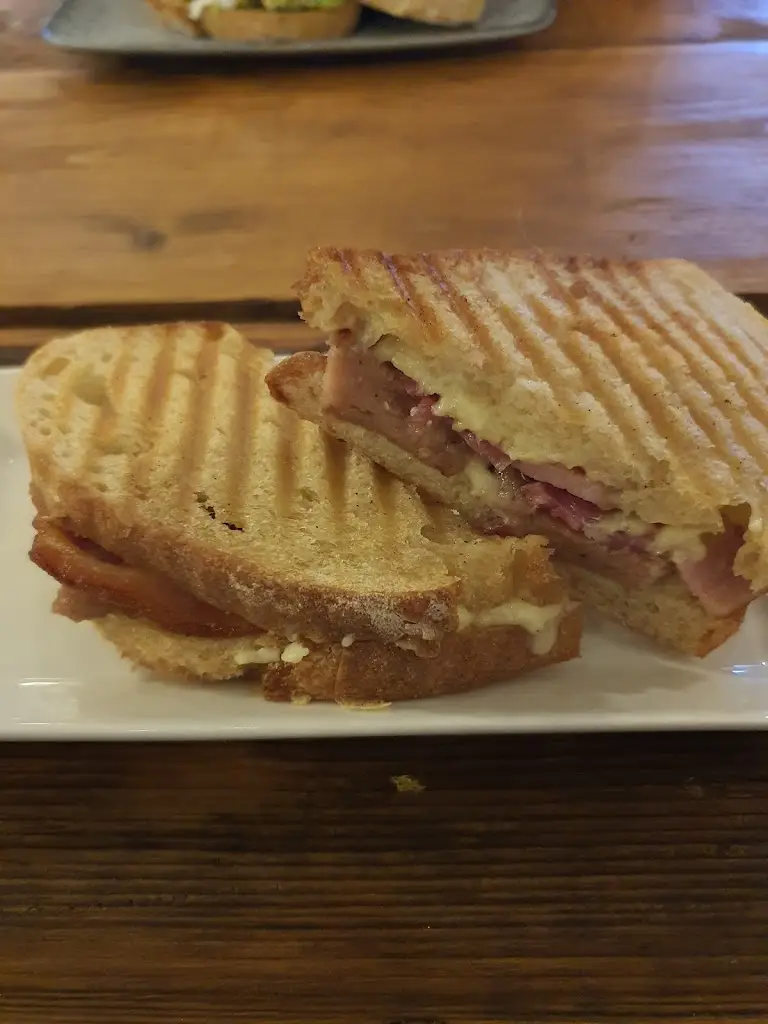 Menu_Kettle Black Cafe_Llanharan_immagine_9