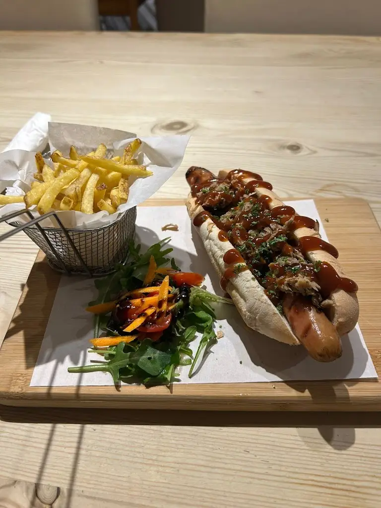 Alex Kaprielian_The Bear Inn_Llandovery_review