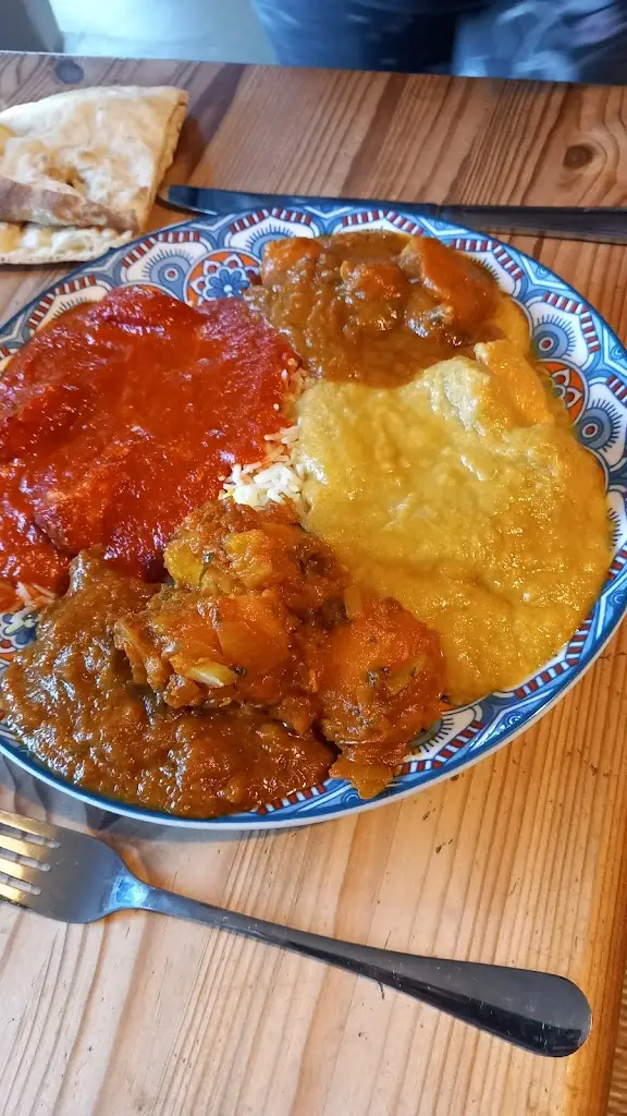 G. Dunn_Miz Spice_Llandovery_review