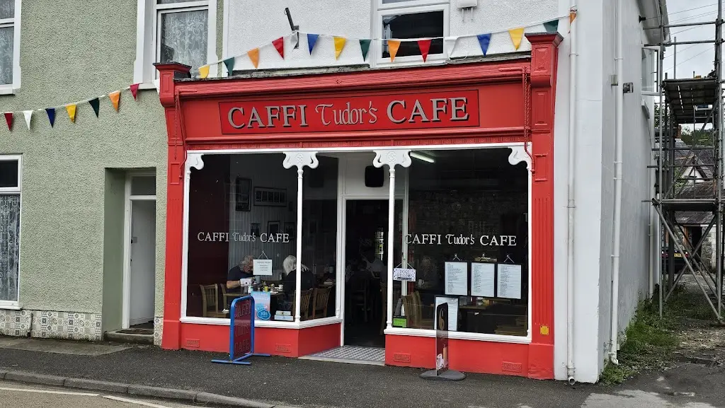 Tudors Cafe restaurant in Llandovery