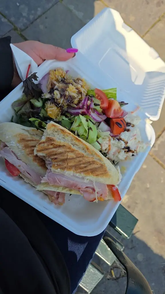 anita p_Penygawse_Llandovery_review