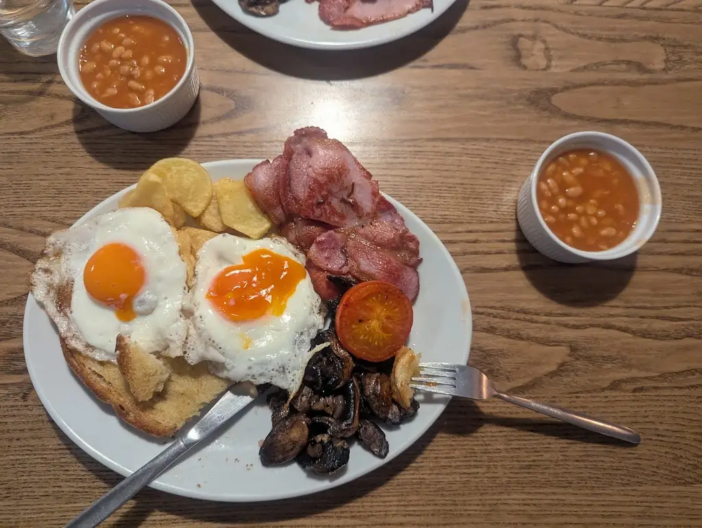 Andrew Miller_West End Cafe_Llandovery_review