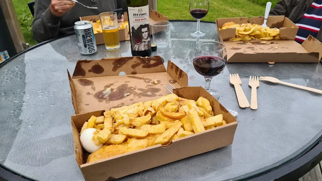 Richard Reynolds_JT's Fish Bar_Llandovery_review