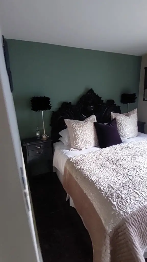 The New White Lion_Llandovery_slider_image_2