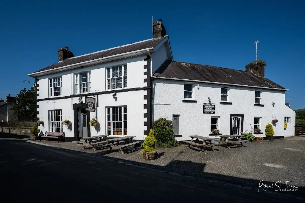 Neuadd Fawr Arms_Llandovery_slider_image_3