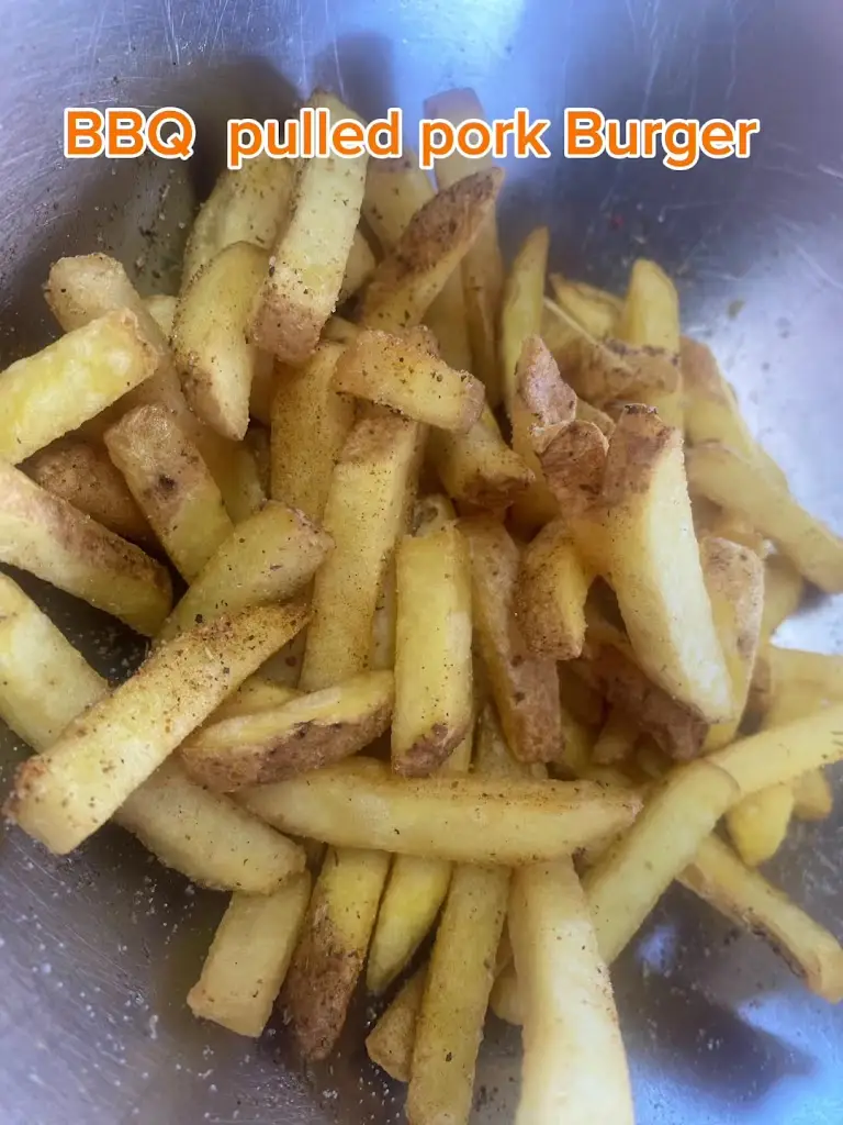 Grub On The Go_Llandovery_slider_image_2