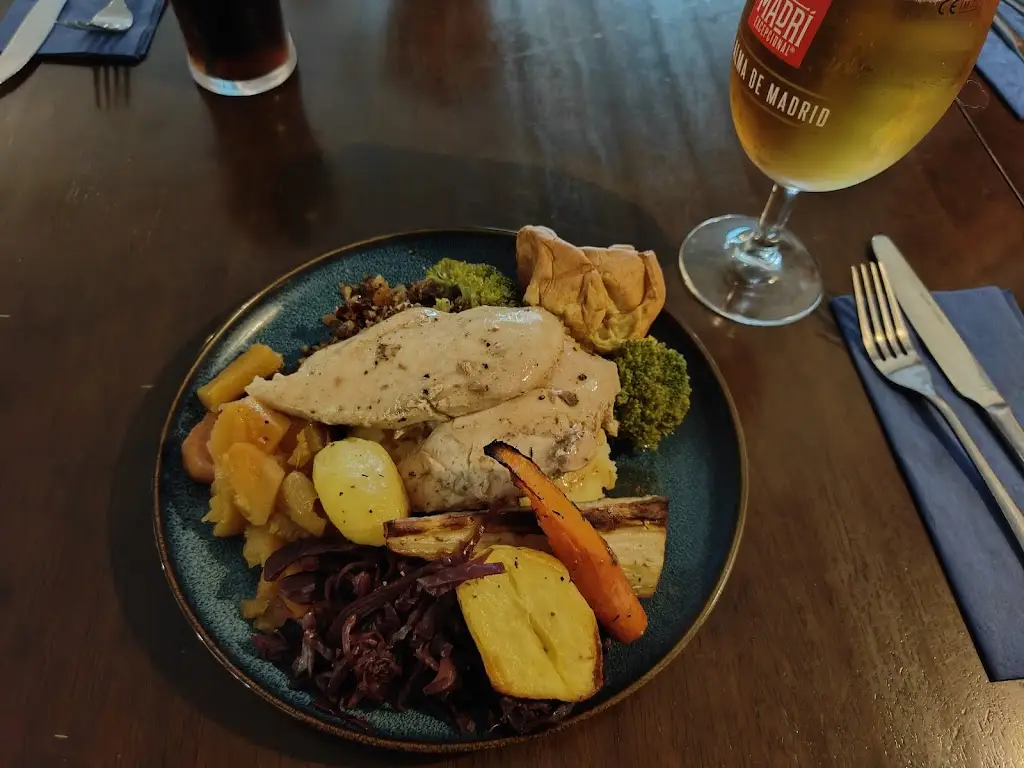 Menu_Rose and Crown Hotel_Llansteffan_image_4