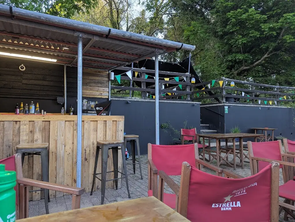 Castle Inn Llansteffan restaurant in Llansteffan