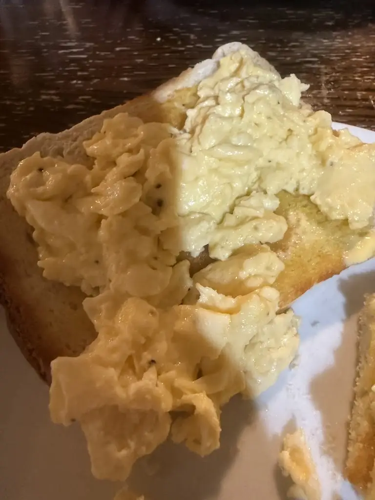 Dante Messiah_Grannys Kitchen_Lampeter_review