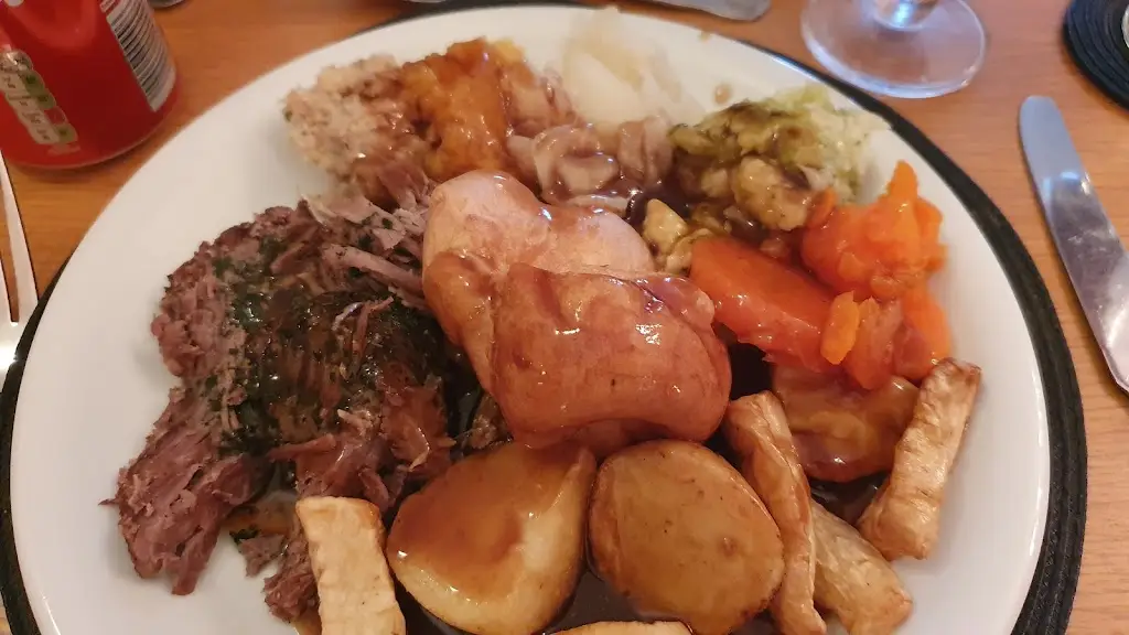 Z M_Castle Green Inn_Lampeter_review