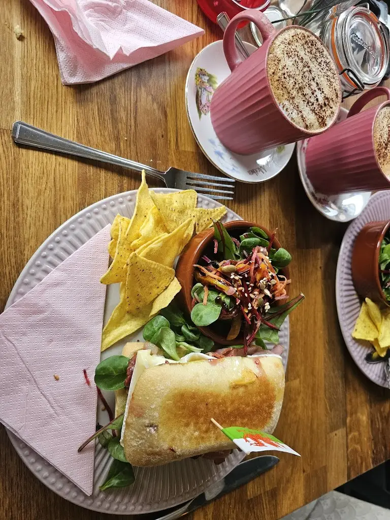 Menu_Artisans Food And Drink Boutique_Lampeter_image_4