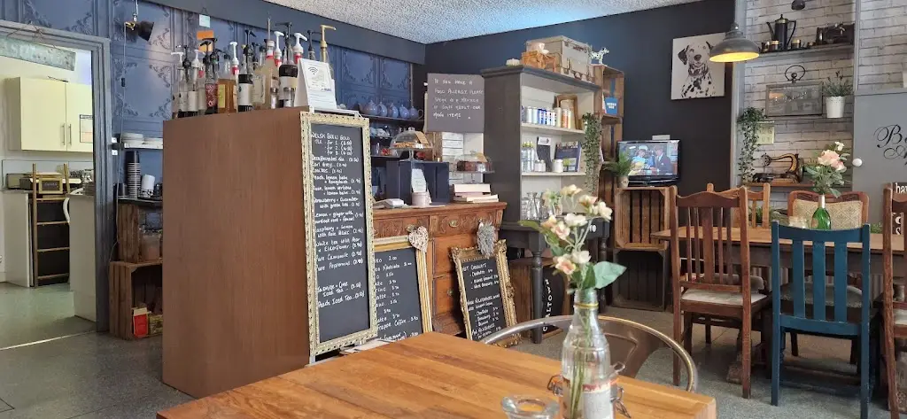 Artisans Food And Drink Boutique_Lampeter_slider_image_1