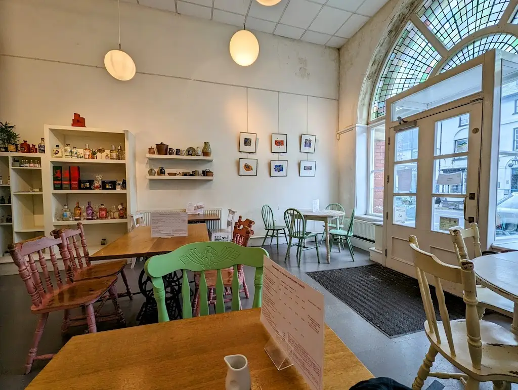 Town Hall Cafe Deli restaurant in Lampeter