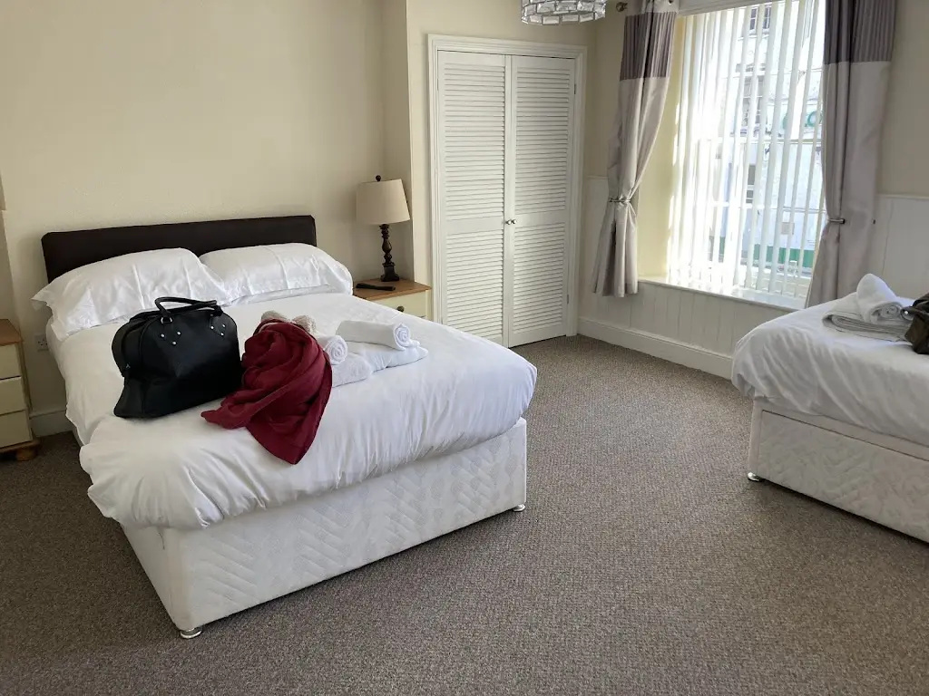 The Royal Oak Hotel_Lampeter_slider_image_1