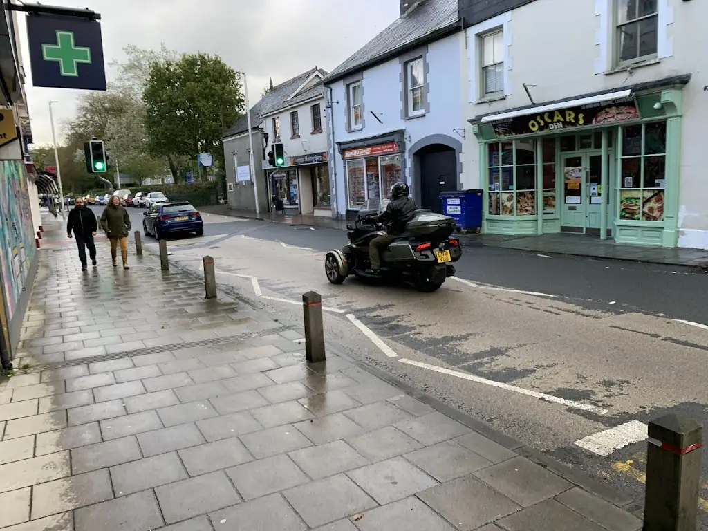 Oscar’s Den_Lampeter_slider_image_2