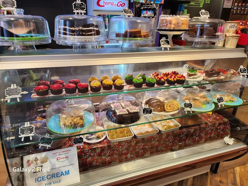 Chompngo lampeter restaurant in Lampeter