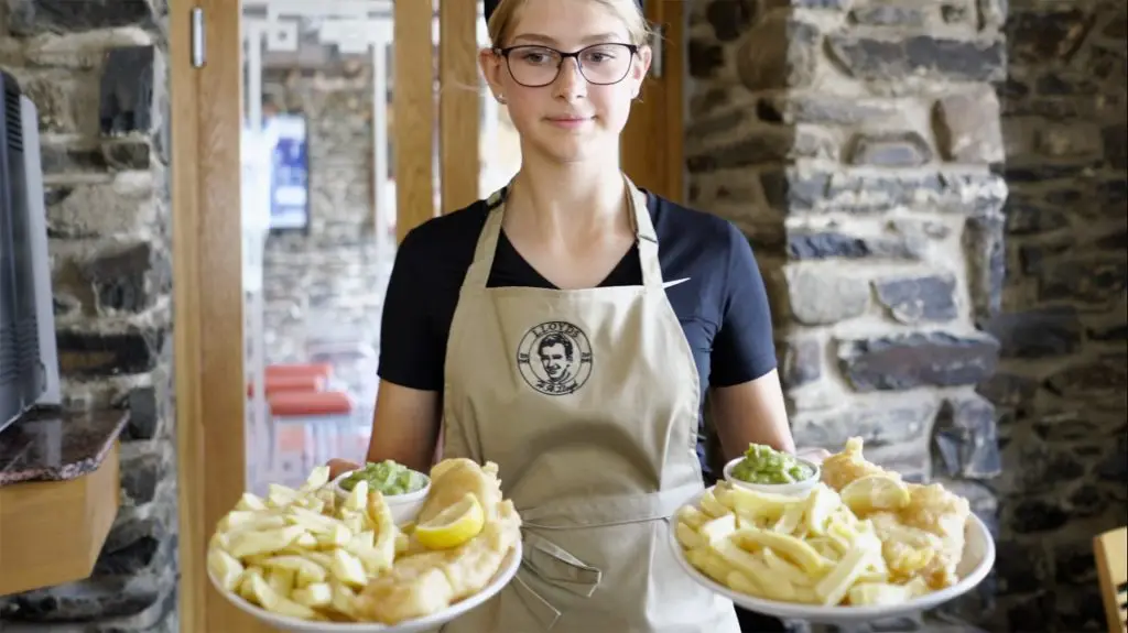 Menu_Lloyd's Fish and Chips_Lampeter_image_3