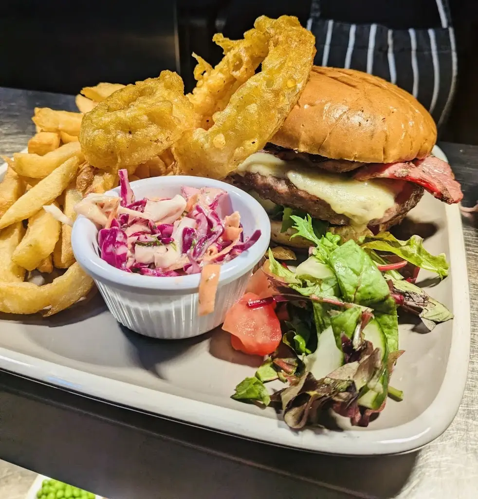 Menu_Y Ddraig Goch Bar and Grill Cyf_Lampeter_image_9