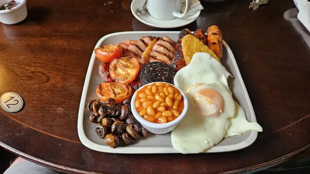 Bob Bobby _Grannell Hotel_Lampeter_recensione