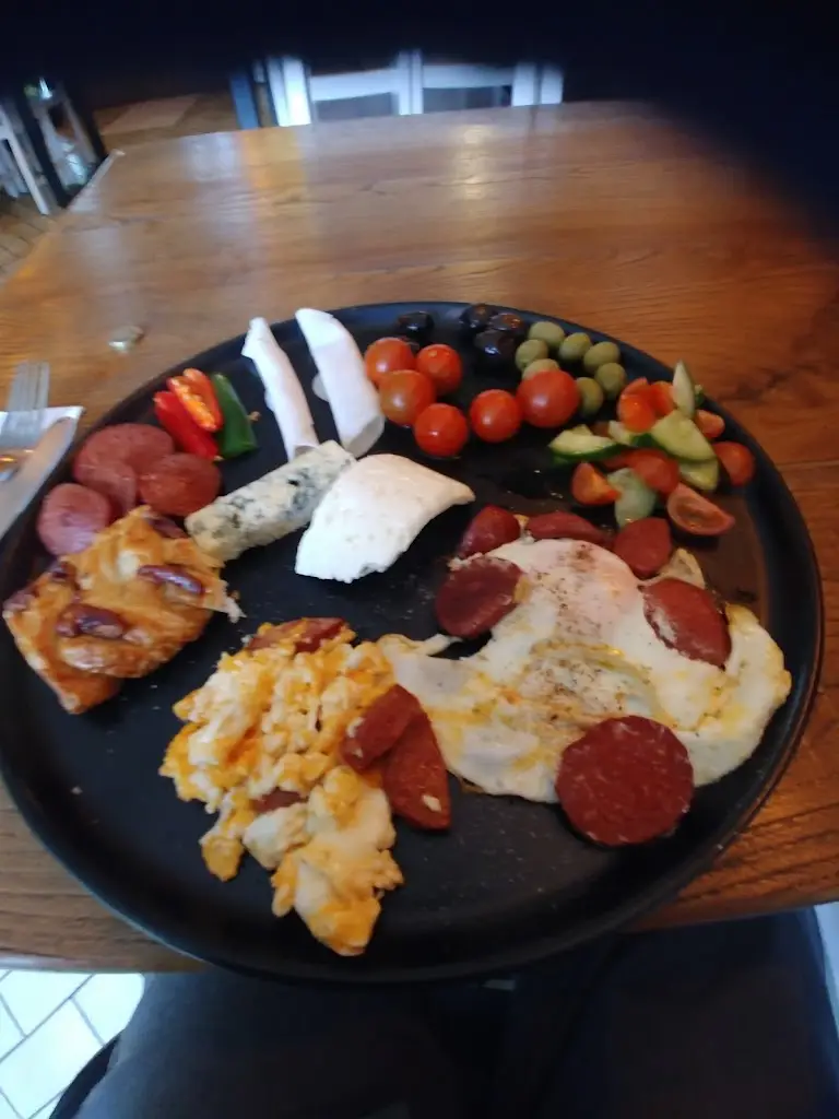 John oakley_Marco The Takeaway_Lampeter_review