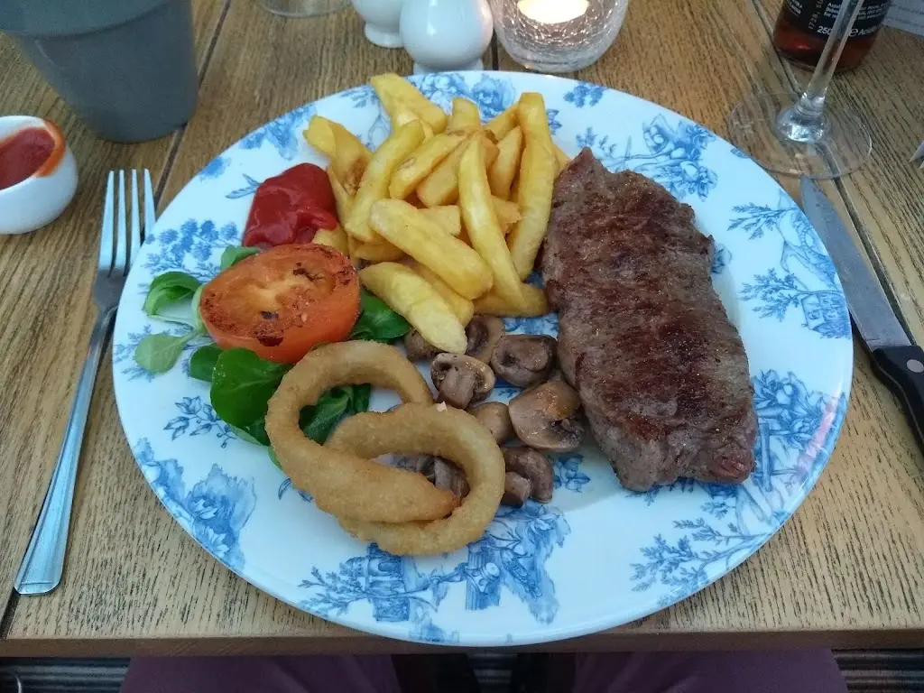 Menu_Maenllwyd Inn Rudry_Machen_image_7