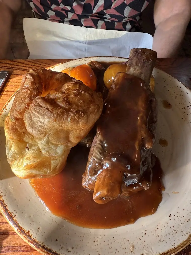 Steve Hughes_Maenllwyd Inn Rudry_Machen_review