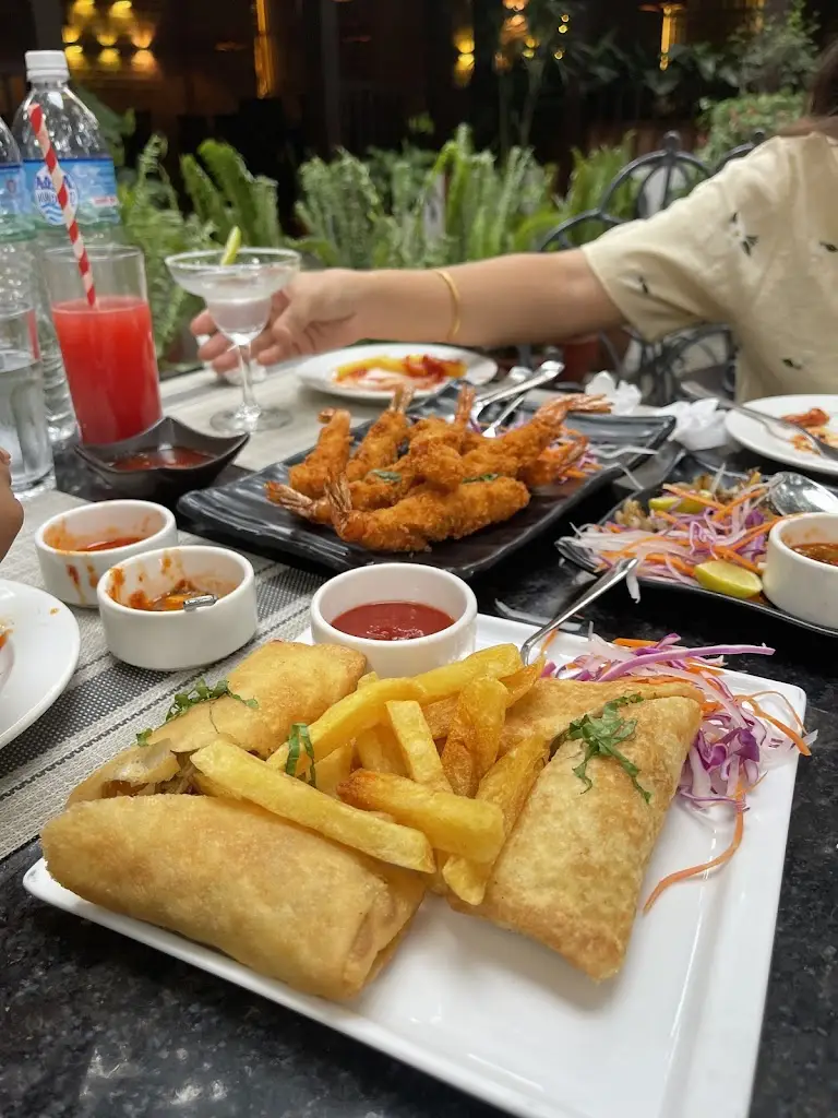 Gurkha Hill Nepalese Restaurant_Llantwit Fardre_slider_image_2