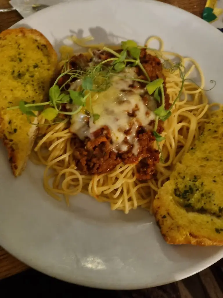 Maria Seaward_The Ship Inn_Llantwit Fardre_review