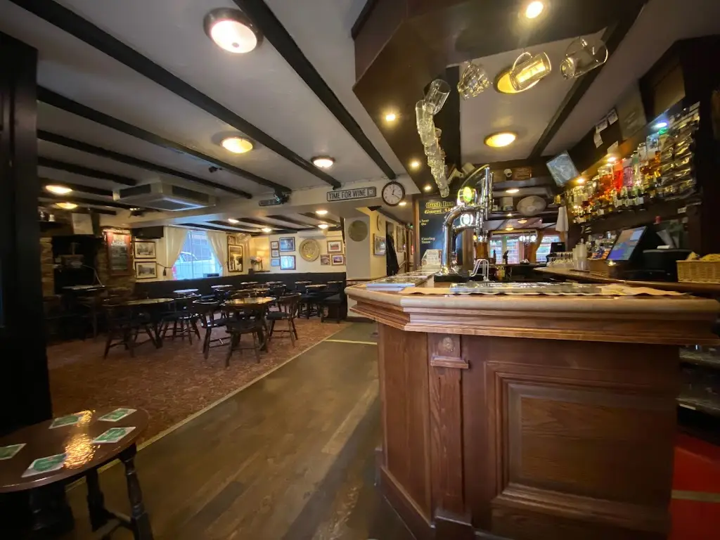 Bush Inn, Llantwit Fardre restaurant in Llantwit Fardre