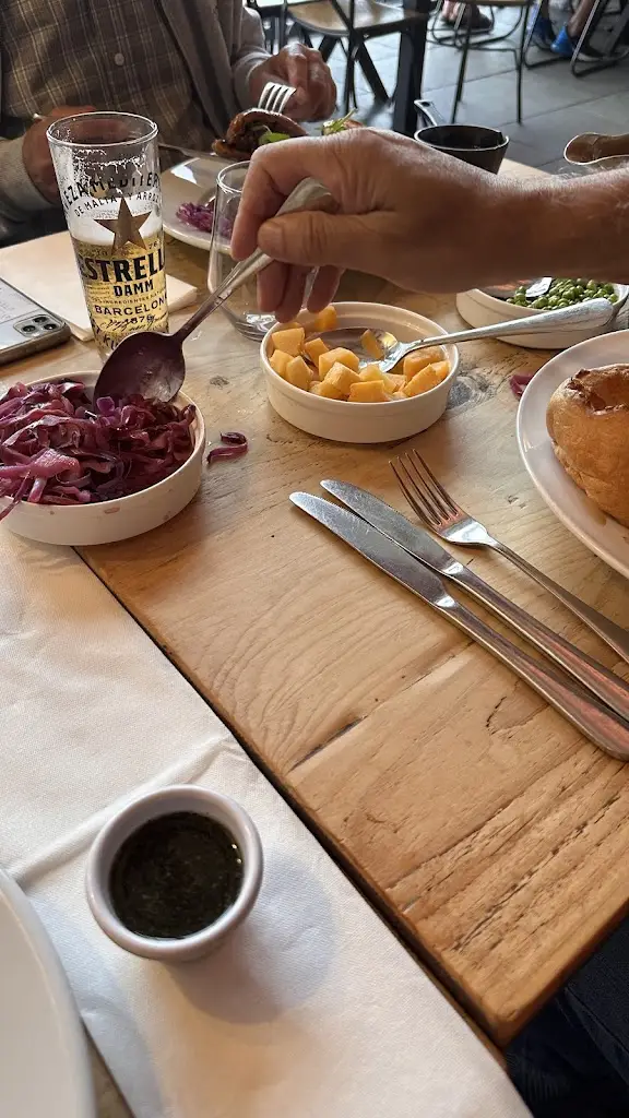 Shilpa Desai_The Old House 1147_Maesteg_review