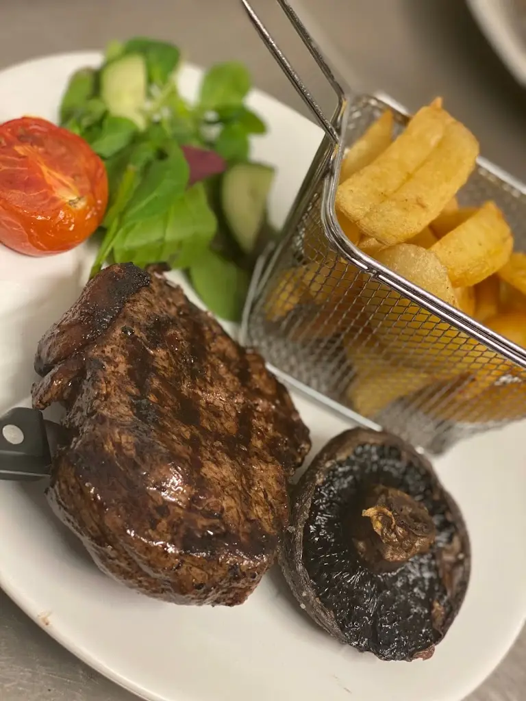 Menu_The Penny Farthing_Llantrisant_image_8