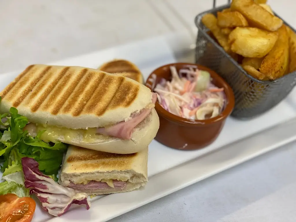 The Penny Farthing_Llantrisant_slider_image_3