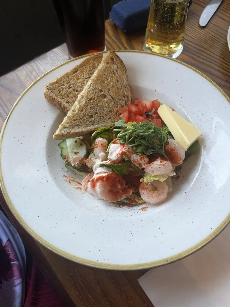 Jodie Elouise Bassett _The Castell Mynach_Llantrisant_recensione