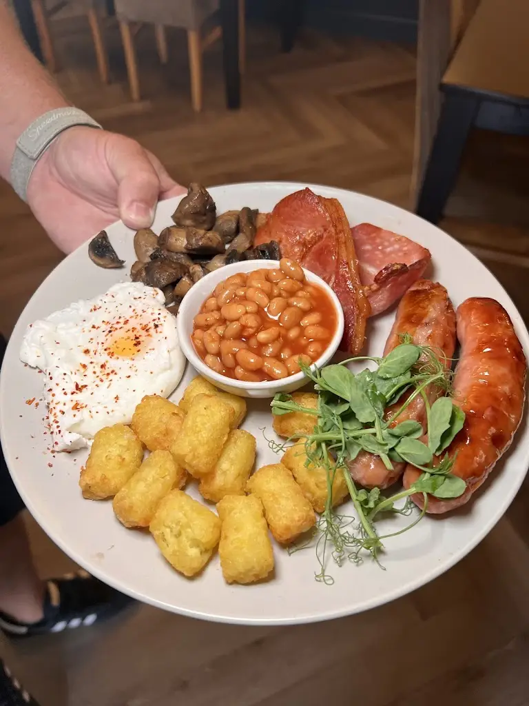 Menu_Porkys Brunch Club_Llantrisant_image_1