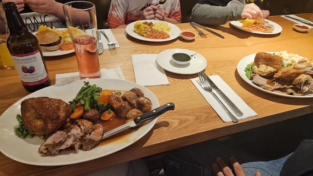 Kirsty Jones_The Longbow Beefeater_Llantrisant_review