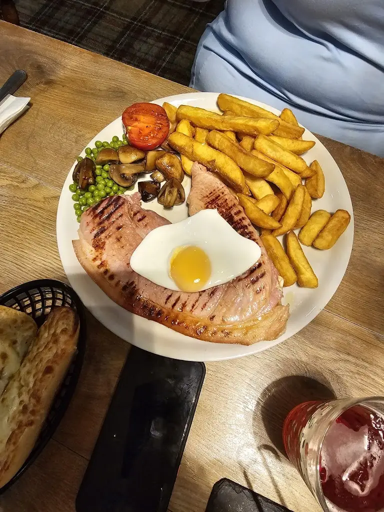 Menu_The Pantyscallog Inn_Merthyr Tydfil_image_9